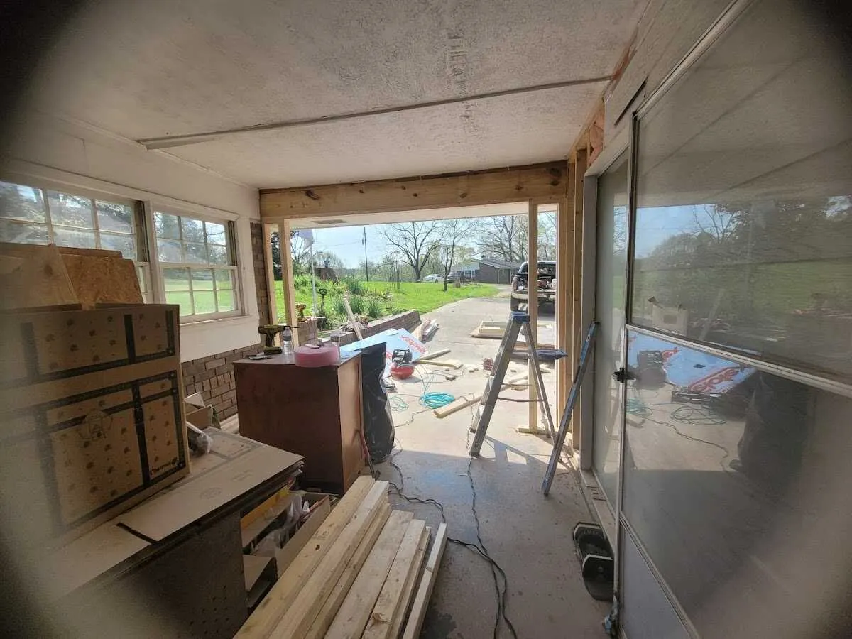 Air movers and dehumidifier for Drying & Dehumidification in St. Clair